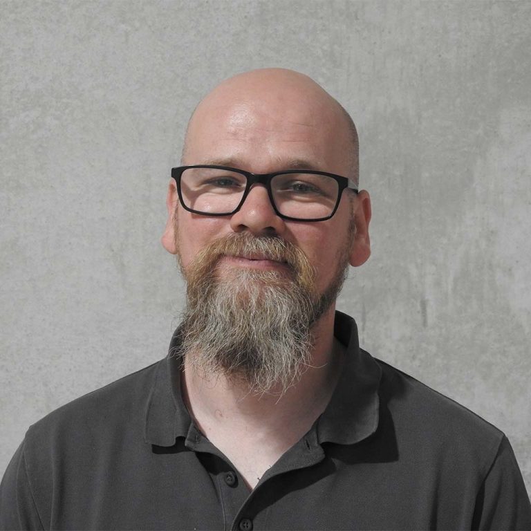 Mitarbeiter Krystian von Isolierkonzept